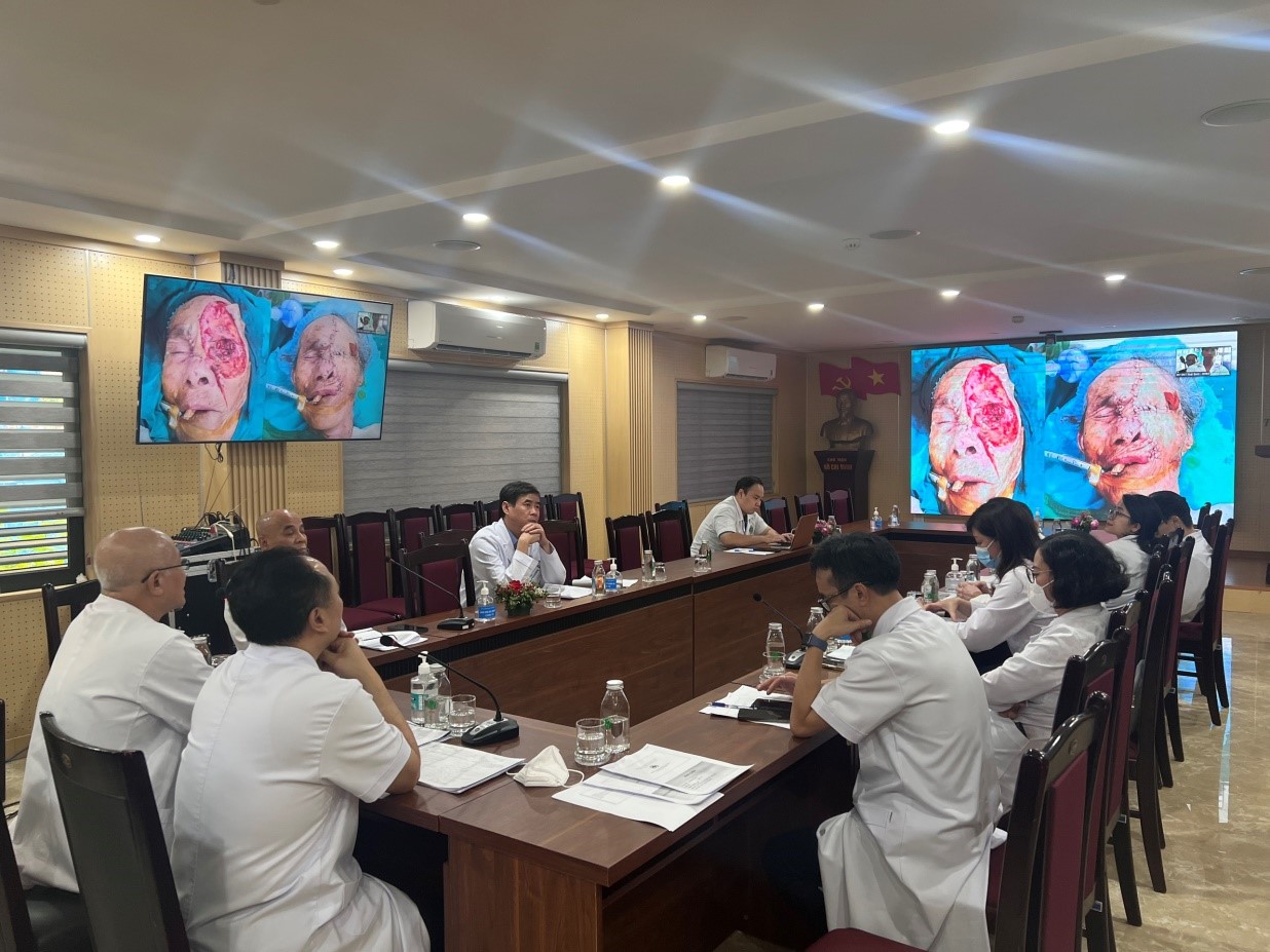 Hội chẩn ca bệnh thứ nhất